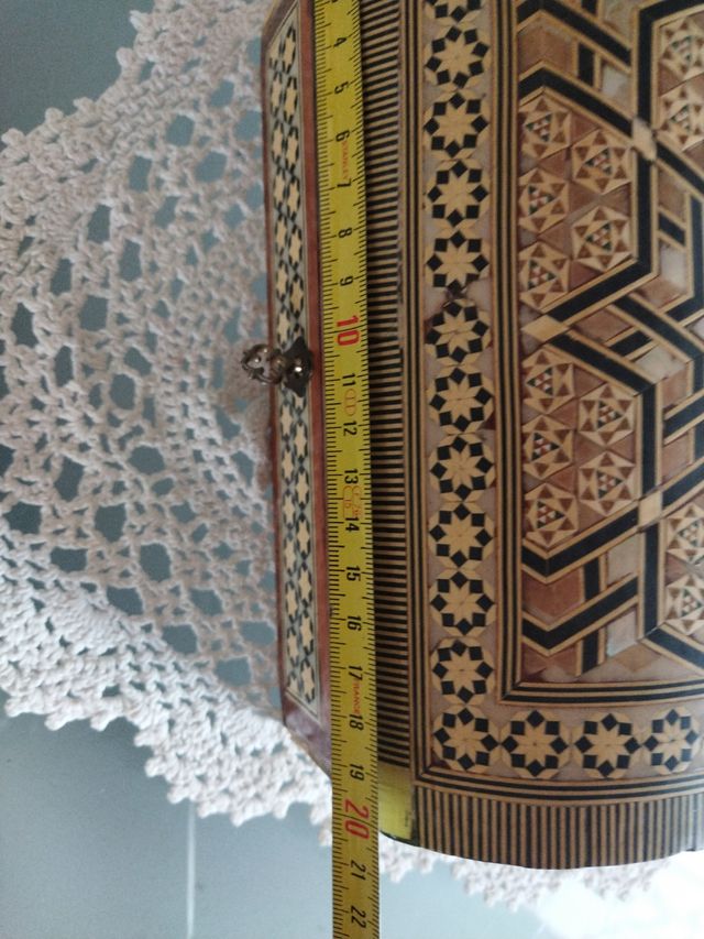 Cofanetto portagioie con chiusura