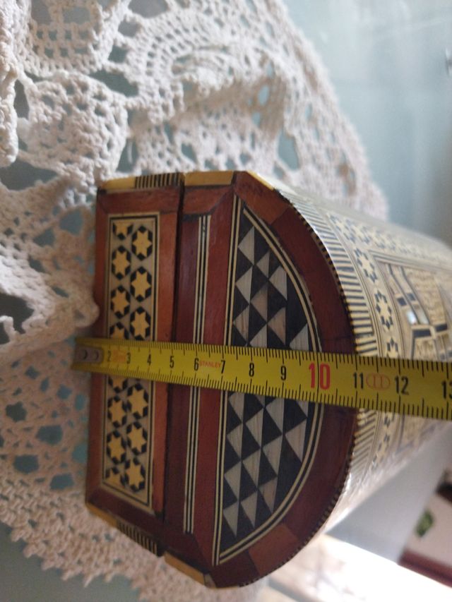 Cofanetto portagioie con chiusura