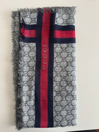 Pashmina Gucci