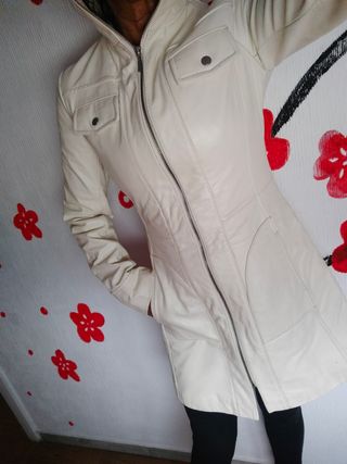 Abrigo de piel Stradivarius