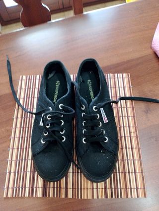 Scarpe Superga nere praticamente nuove