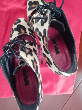 Zapatos animal print CH
