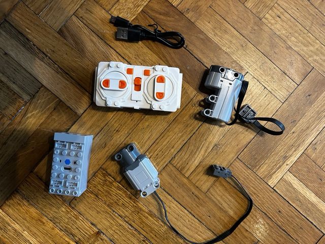 Construcción Mercedes AMG A45 1:14 1870 Pcs R.C