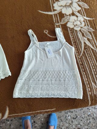 Conjunto pantalón y Niki. Sin estrenar. YERSE
