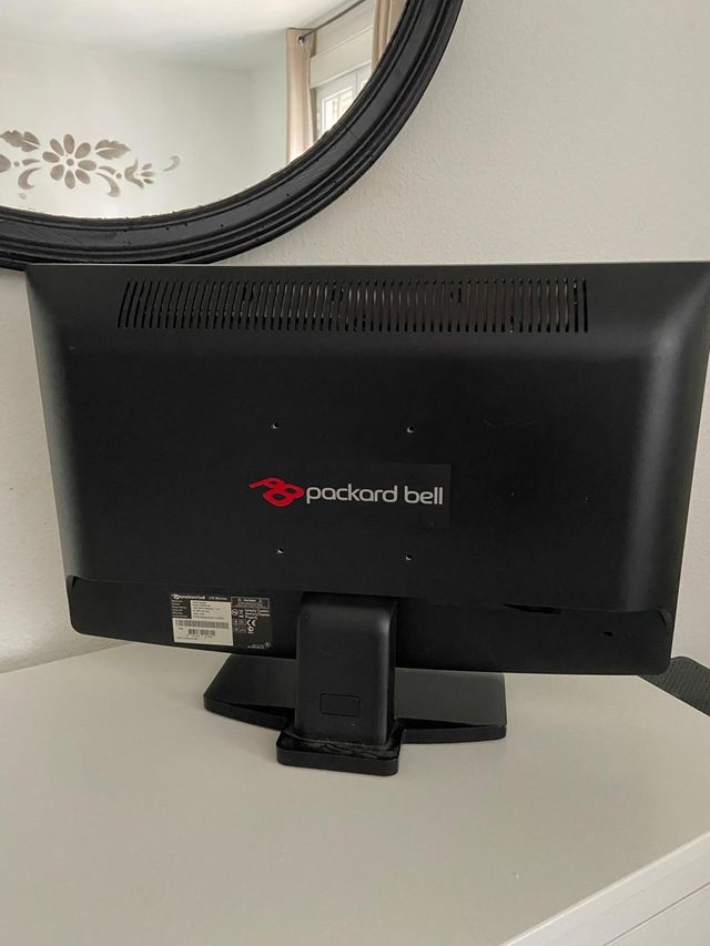 Monitor TFT PACKARD BELL