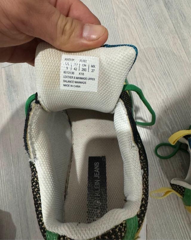 Calvin Klein Sneakers