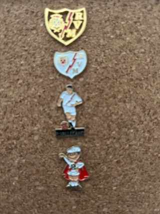 VENDO LOTES DE PIN O INSIGNIAS DE FUTBOL 