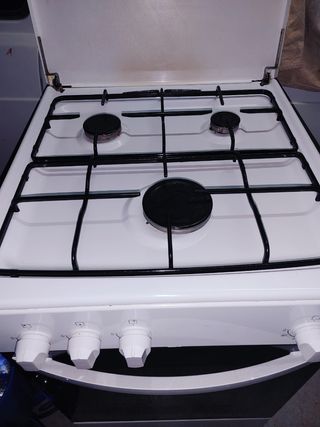 Cocina horno con gas natural.