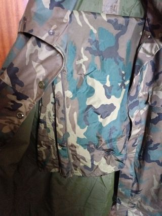 Chaqueton y pantalón militar camuflaje