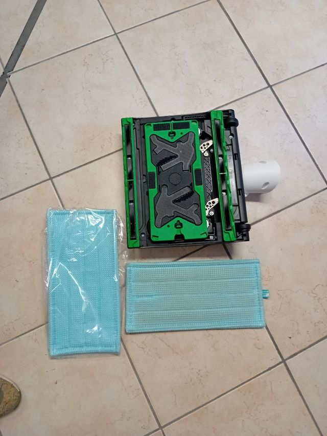 Lavapavimenti per folletto ricaricabile