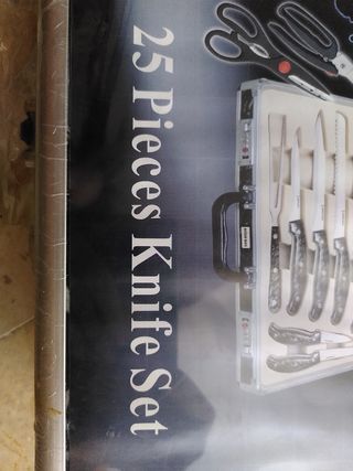 Maletín con cuchillos y tenedores