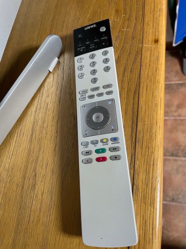 TV HD Loewe da 37 pollici, opzione Fire TV