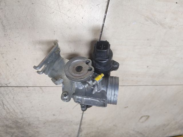 CUERPO MARIPOSA SUZUKI BURGMAN 200