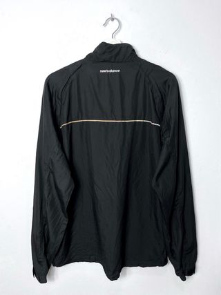 Chaqueta Cortavientos New Balance Oversize