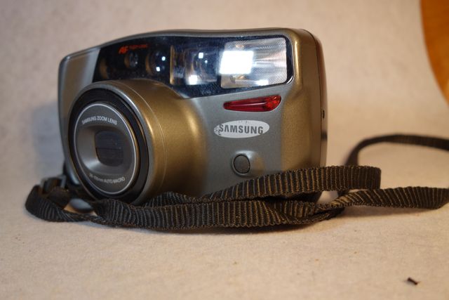Cámara Analógica Samsung Af Zoom 105s