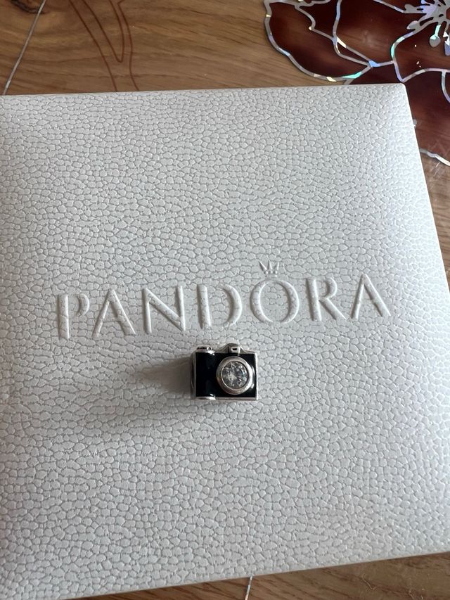 Pandora macchina fotografica con swarosky