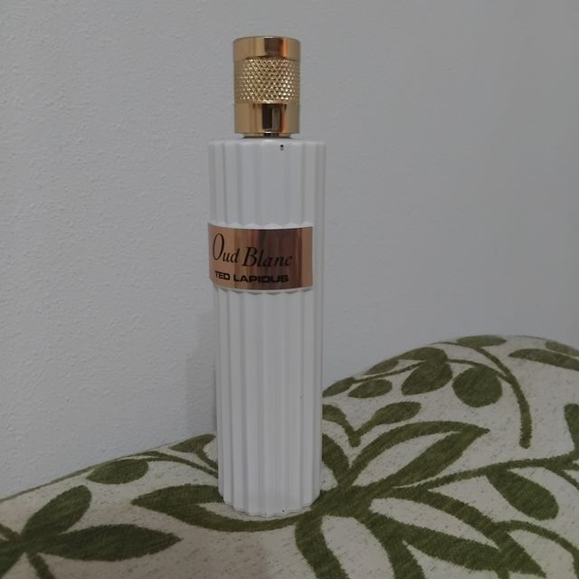 Oud Blanc de Ted Lapidus