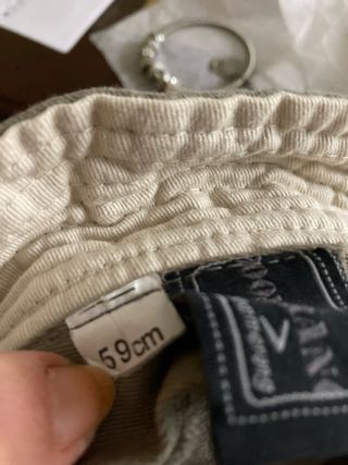 Sombrero  Boomerang con etiqueta