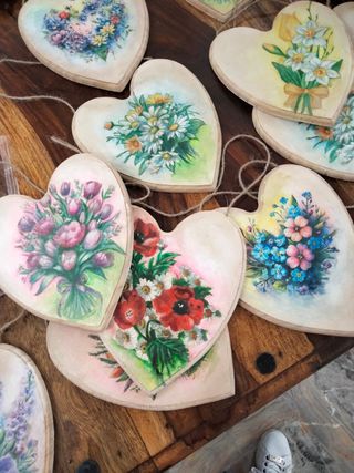 Cuori in legno stile shabby chic 6 euro l'uno