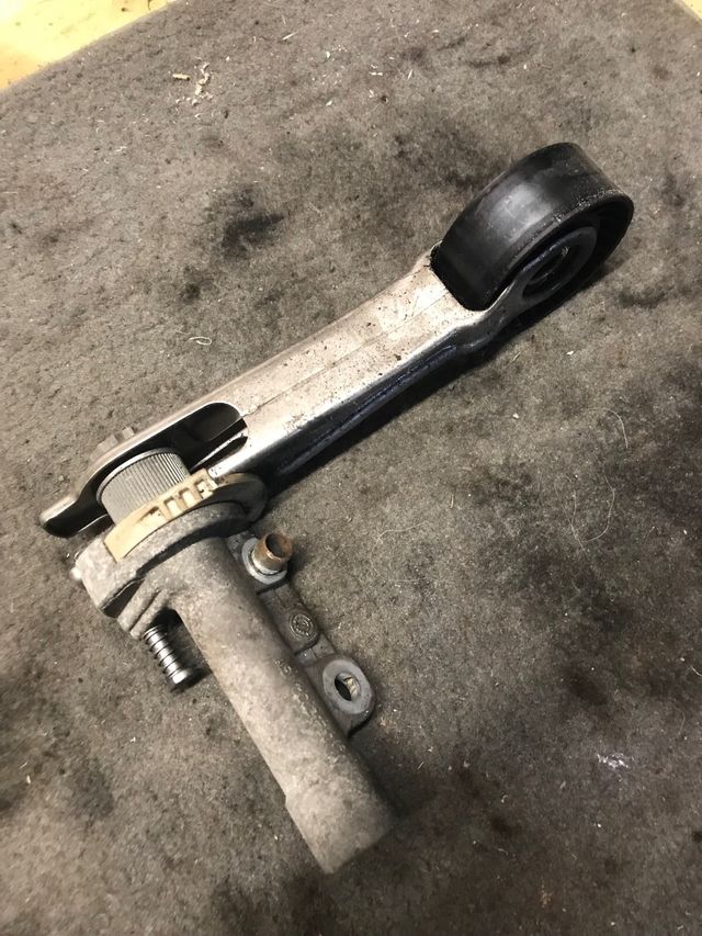 Tensor correa auxiliar