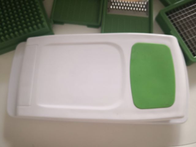 Mandolina impecable. Múltiples usos.