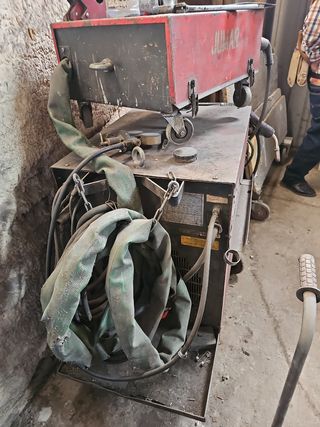 Grupo soldar en hilo