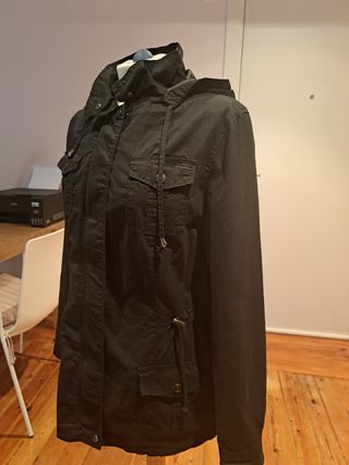 Parka negra