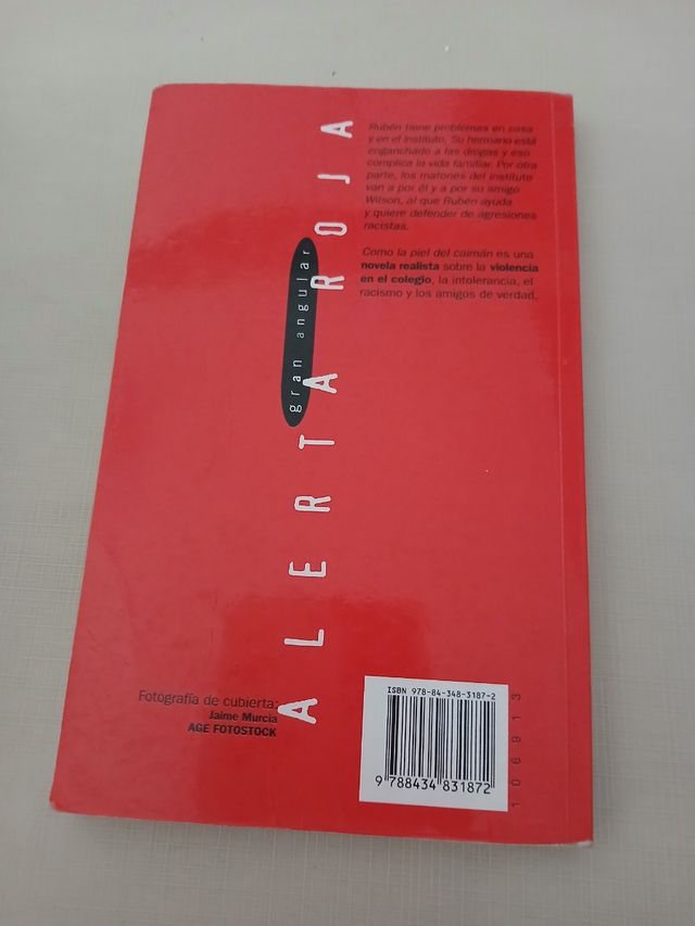 Como la piel del caimán (Alerta roja) (Spanish Edition)
