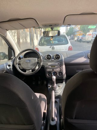 Ford Fiesta 2004