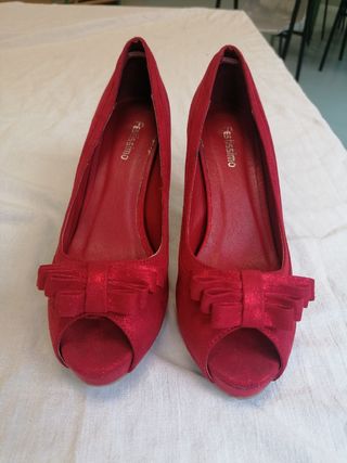 Zapatos rojo burdeos talla 39