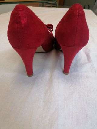 Zapatos rojo burdeos talla 39