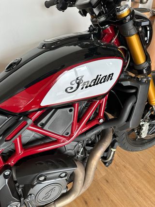 Indian FTR 1200 S Race Replica