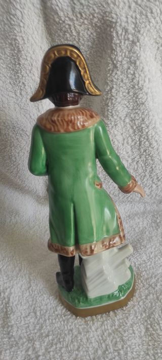 Antigua figura porcelana 
