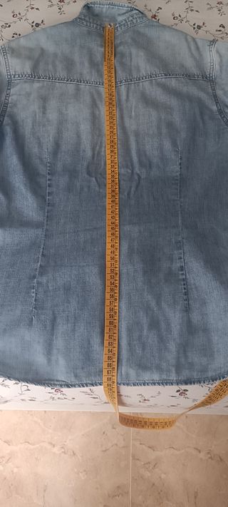 Camisa vaquera azul claro