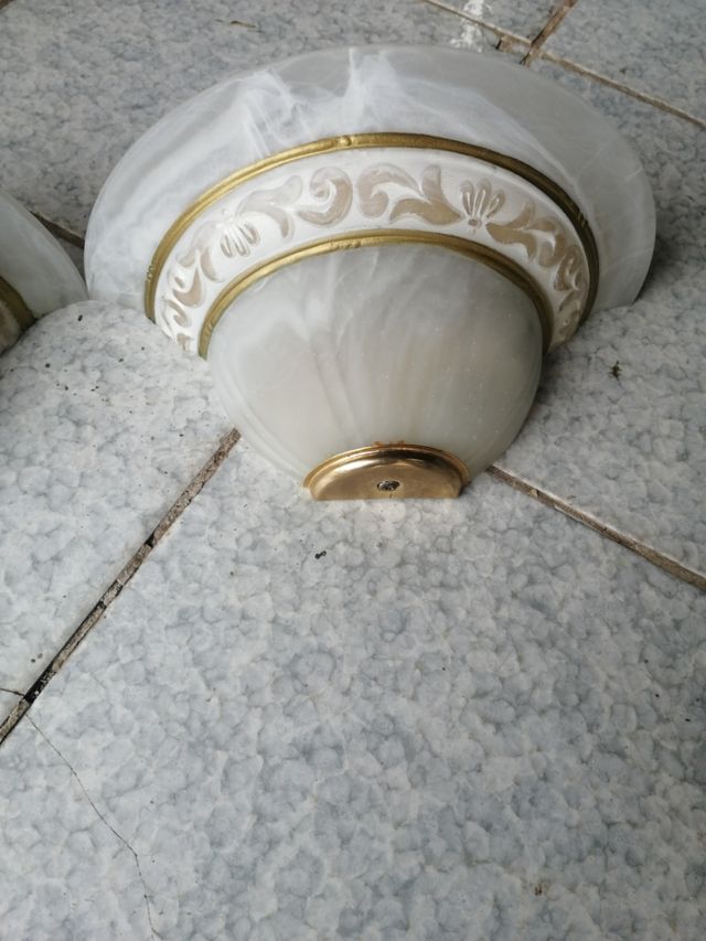 Plafoniera a muro in vetro