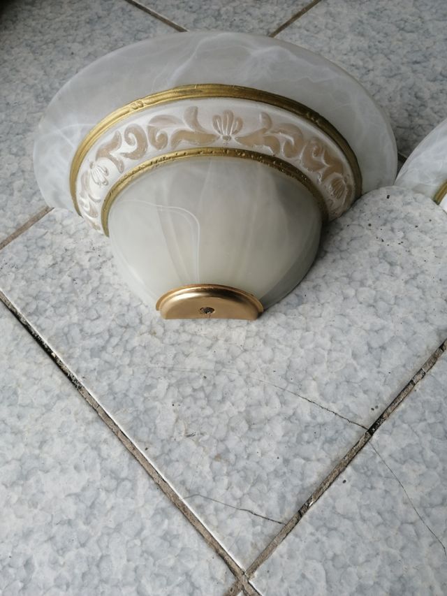 Plafoniera a muro in vetro