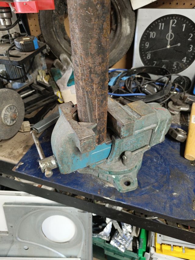 Tornillo especial tuberos