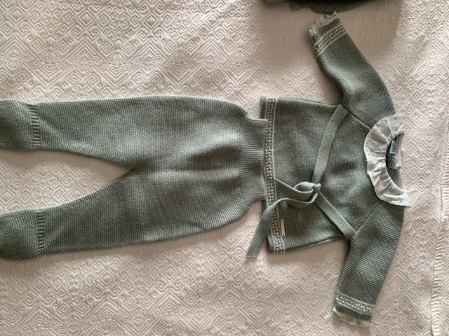 4 Conjuntos de lana de 3 meses