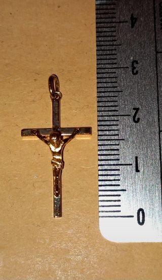 Cruz con Cristo oro 18k