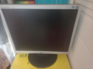 MONITOR