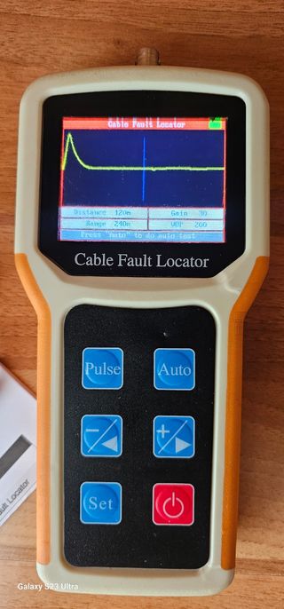 Cable fault locator