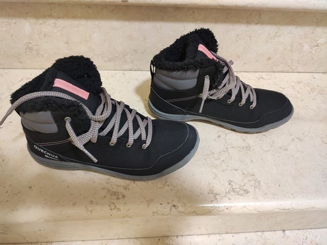 Vendo Scarpe da trekking  QUECHUA WATERPROF