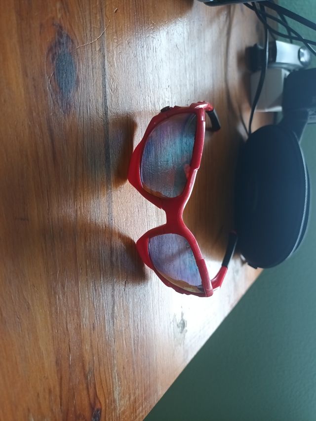 Gafas deportivas o para fiesta