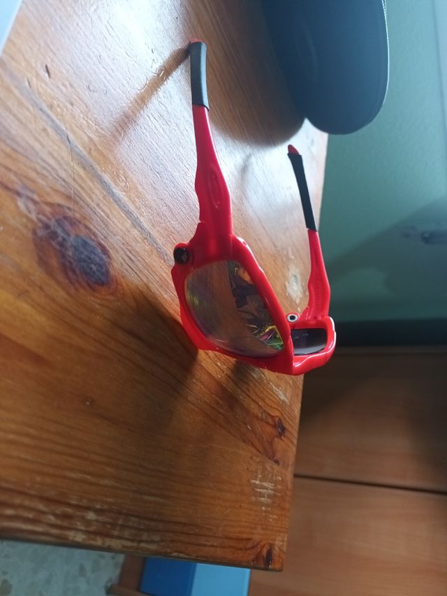 Gafas deportivas o para fiesta