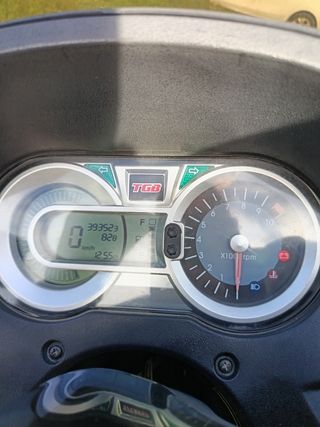 Se escuchan propuestas .Scutter tgb emotion 125c