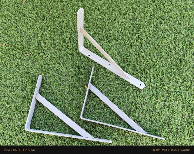 3 Escuadras de acero 20x30cm