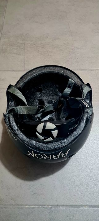 - 🪖 Casco OXELO para bicicleta o SKATE. 🪖