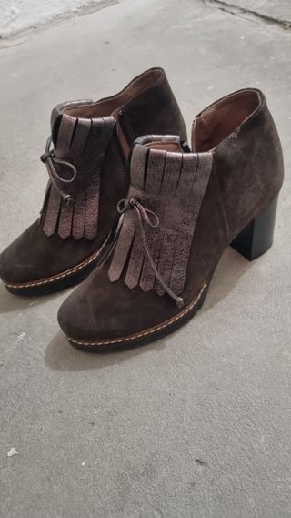 Botines de piel