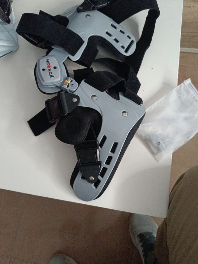 Rodillera ortopédica talla universal