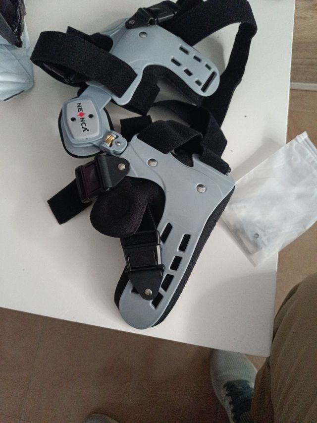 Rodillera ortopédica talla universal